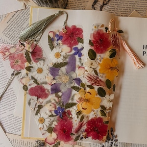 Mystery Pressed Floral Laminated Bookmark, Handmade, Made To Order With Real Pressed Flowers image 4