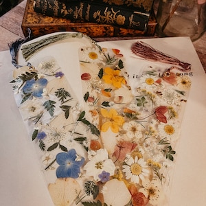 Custom Pressed Laminated Floral Bookmarks, Real Dried Flowers, Made To Order, Personalizable, Handmade image 5