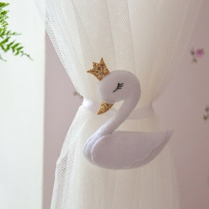 Curtain tie back White swan nursery decor Fantasy theme Baby girls room decor Delicate swan curtain tie back Gold glitter Nursery decor swan