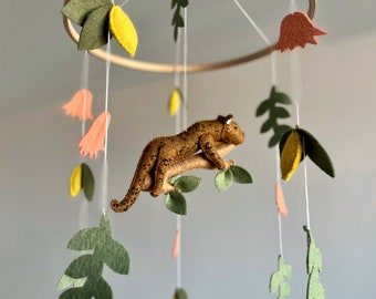Jungle nursery mobile Hanging Safari nursery Felt animals Gender neutral mobile Baby shower gift Tropical nursery decor Forest Woodland
