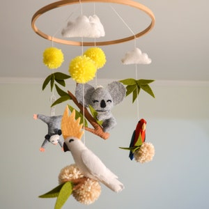 Australian animals baby mobile Animal mobile nursery Koala hanging mobile Australian baby mobile baby shower gift Parrot nursery baby decor