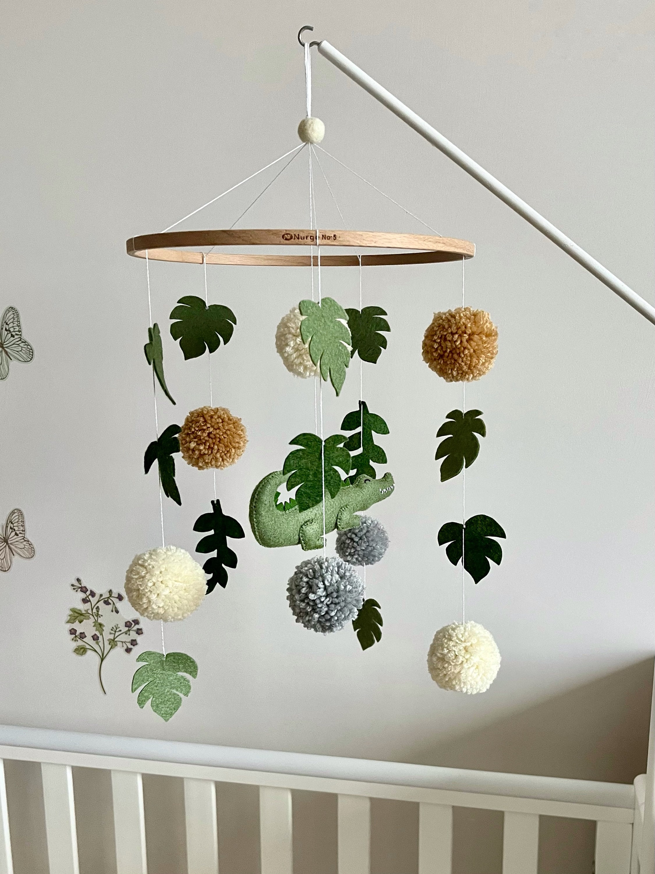 Cute Alligator Mobile for Baby Nursery Crocodile Baby Crib Mobile