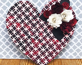 Geometric 3D Heart Wall Hanging with Paper Flowers | Valentine's Day Wreath | Wood Plaque | Paper Roses | Floral Spring Door Décor