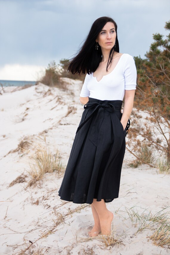 Black flowy skirt vintage online