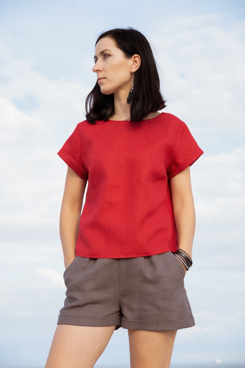 Linen casual summer blouse for woman with crew neckline, linen summer boho red top, simple linen t-shirt for summer, sport and sleep image 3