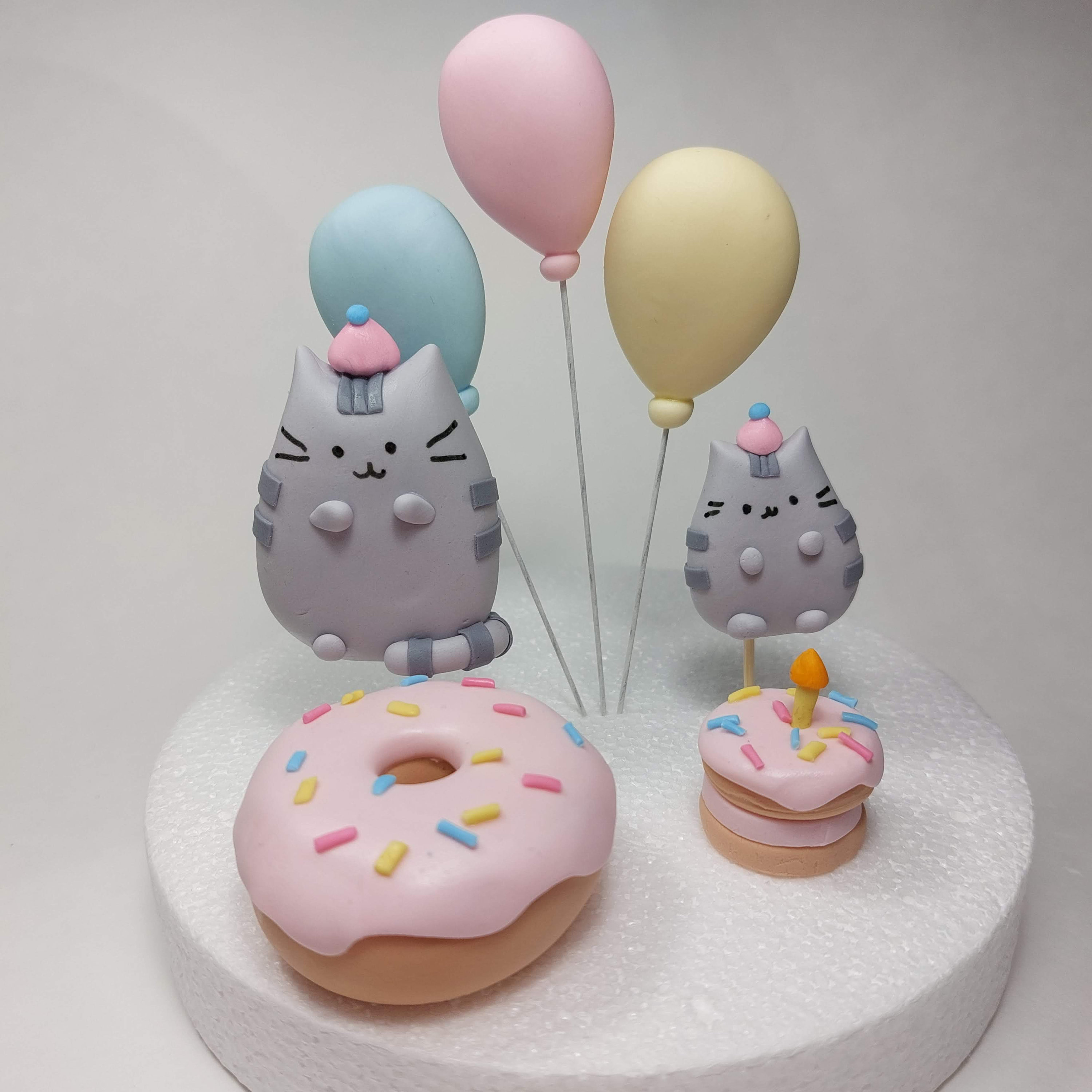 Pusheen : Fan Friday: Lynlee's Birthday Pusheen Cake Topper