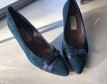 Bally 1970s Vintage Shoes Kitten Heel Pump High Heel US AU Size 9.5 EU 41 Designer Label Couture Blue Navy Bow Leather
