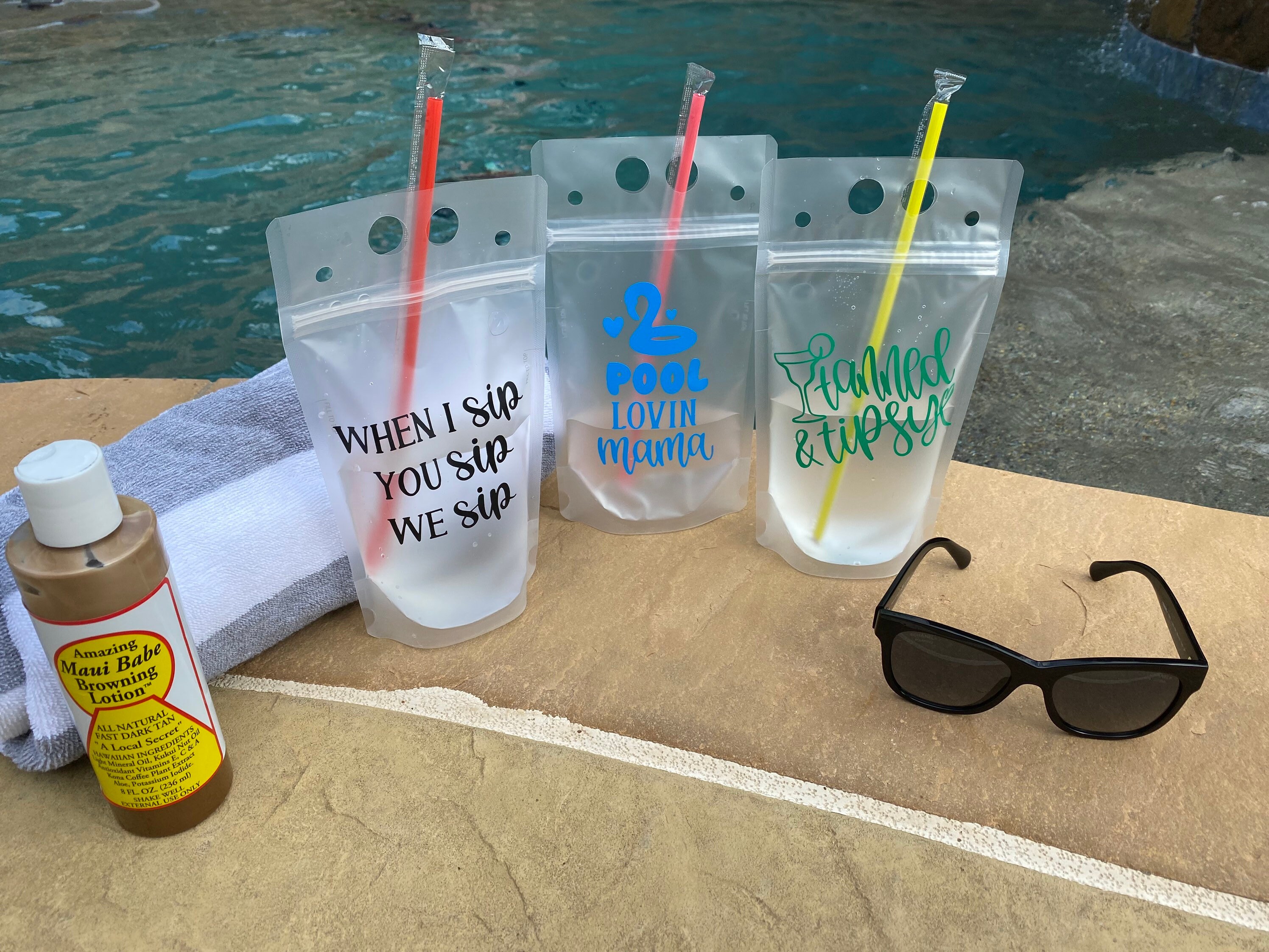 Adult Drink Pouches Personalized, Personalized Adult Beverage Pouch, Girls  Trip, Beach Drinking Glasses, Pool Party Favors, Booze Bags