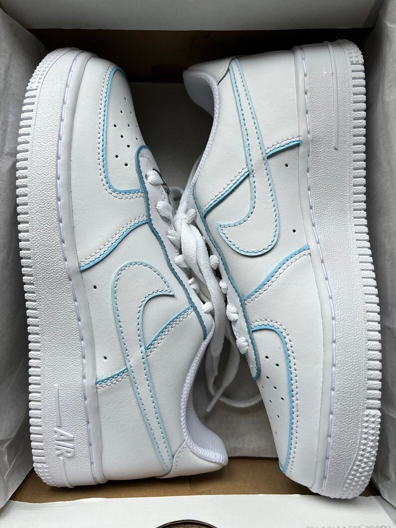air force 1 blue outline