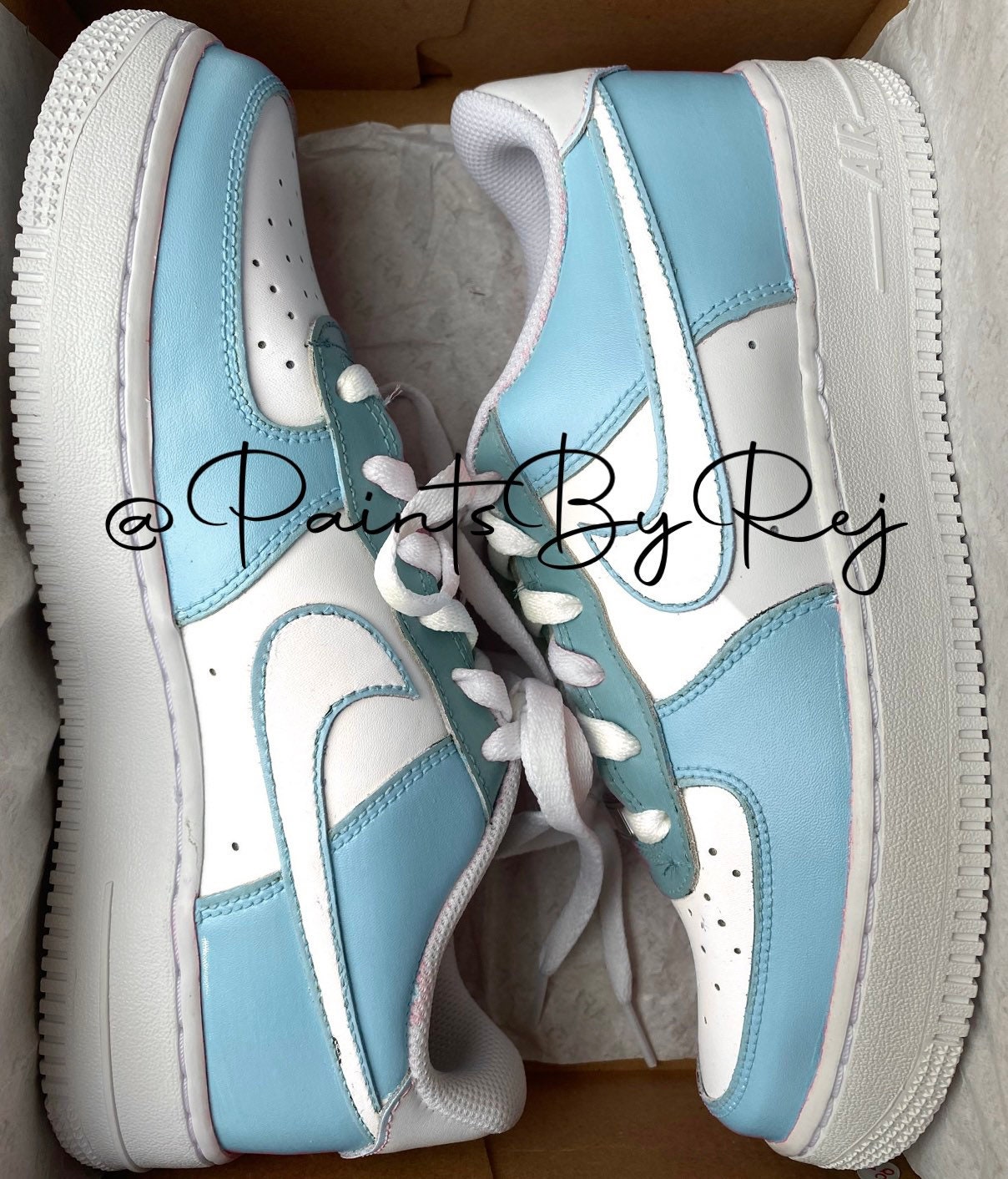 air force 1 white coloured tick