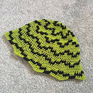 Wavy Bucket Hat Crochet Pattern