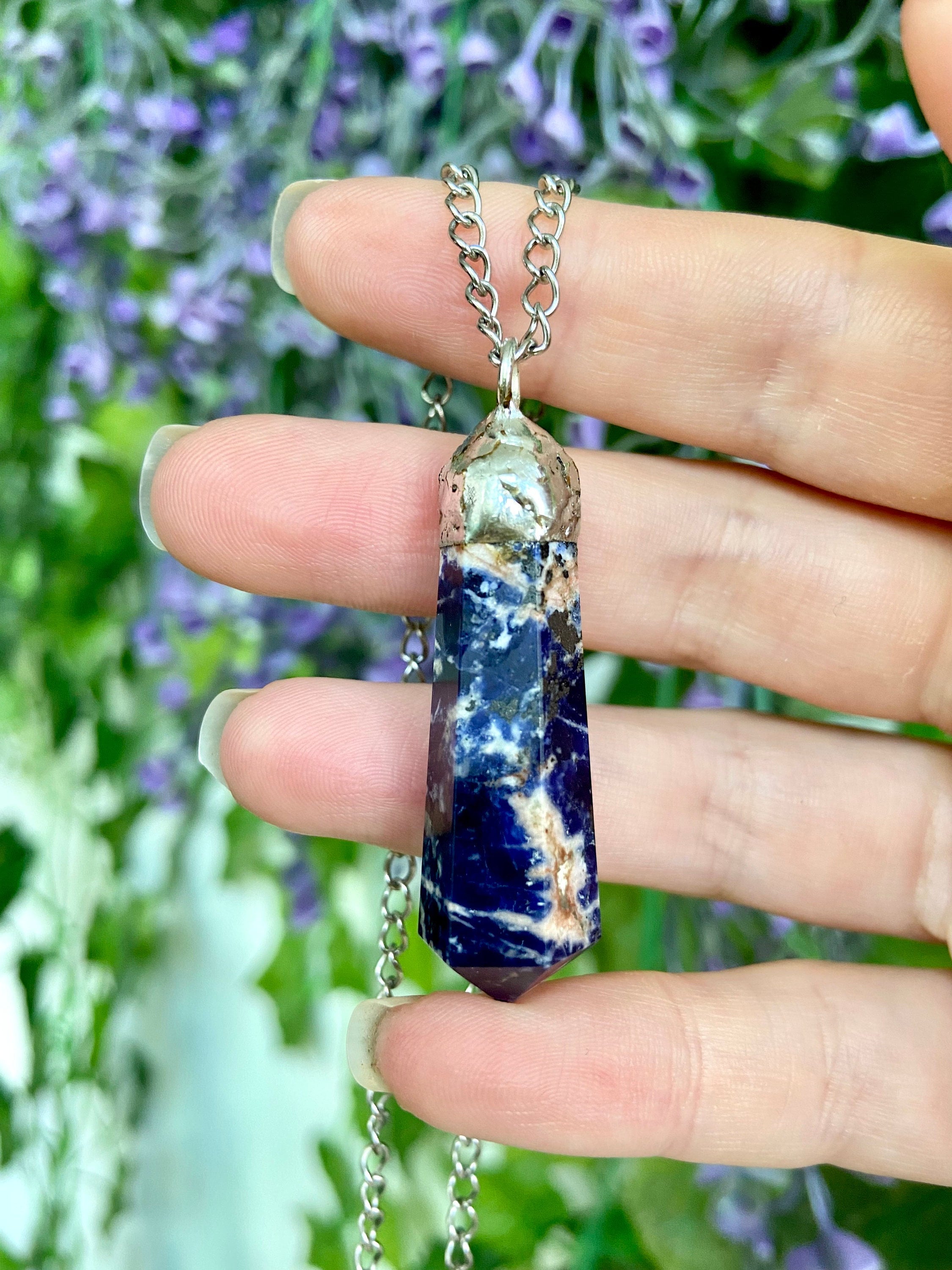 Sodalite jewelry shop