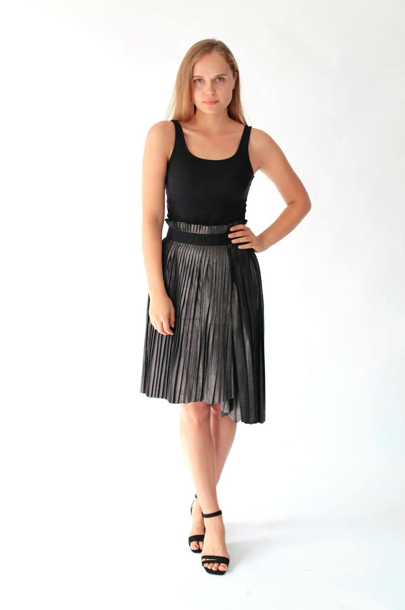 Gunmetal Suede Pleated Skirt, size S image 1