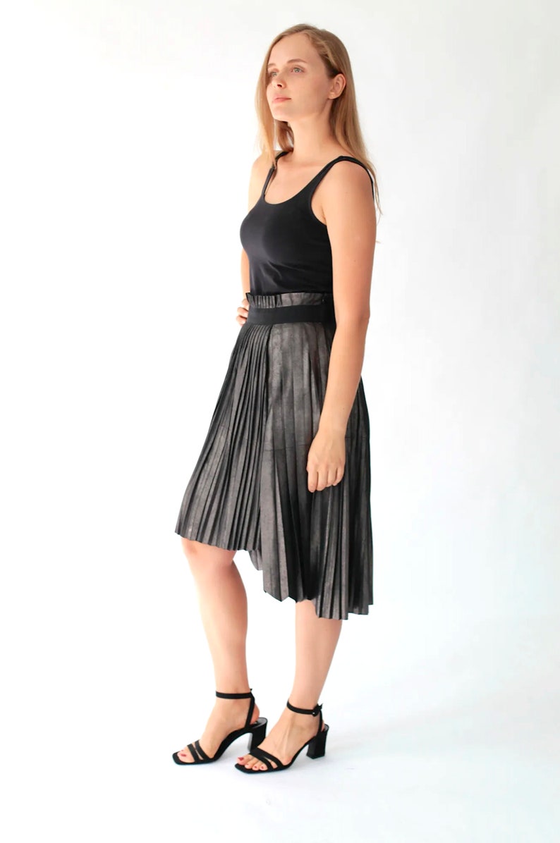 Gunmetal Suede Pleated Skirt, size S image 2