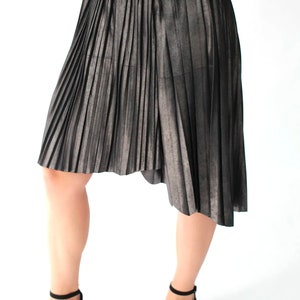 Gunmetal Suede Pleated Skirt, size S image 3