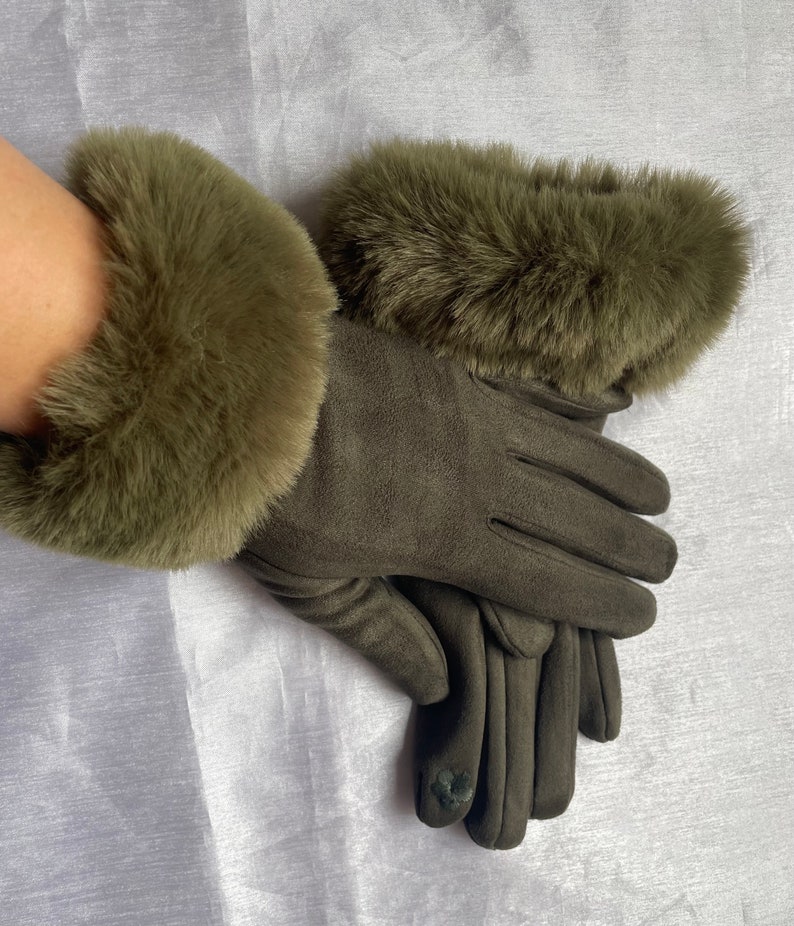 Green Gloves, Winter Gloves, Women's Accessories, Faux Fur Cuff Gloves, Smart Touch Gloves, Winter Gift image 4