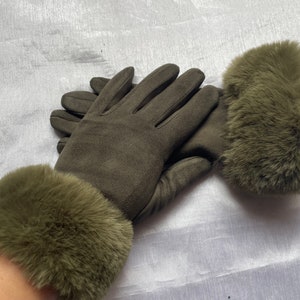 Green Gloves, Winter Gloves, Women's Accessories, Faux Fur Cuff Gloves, Smart Touch Gloves, Winter Gift image 2