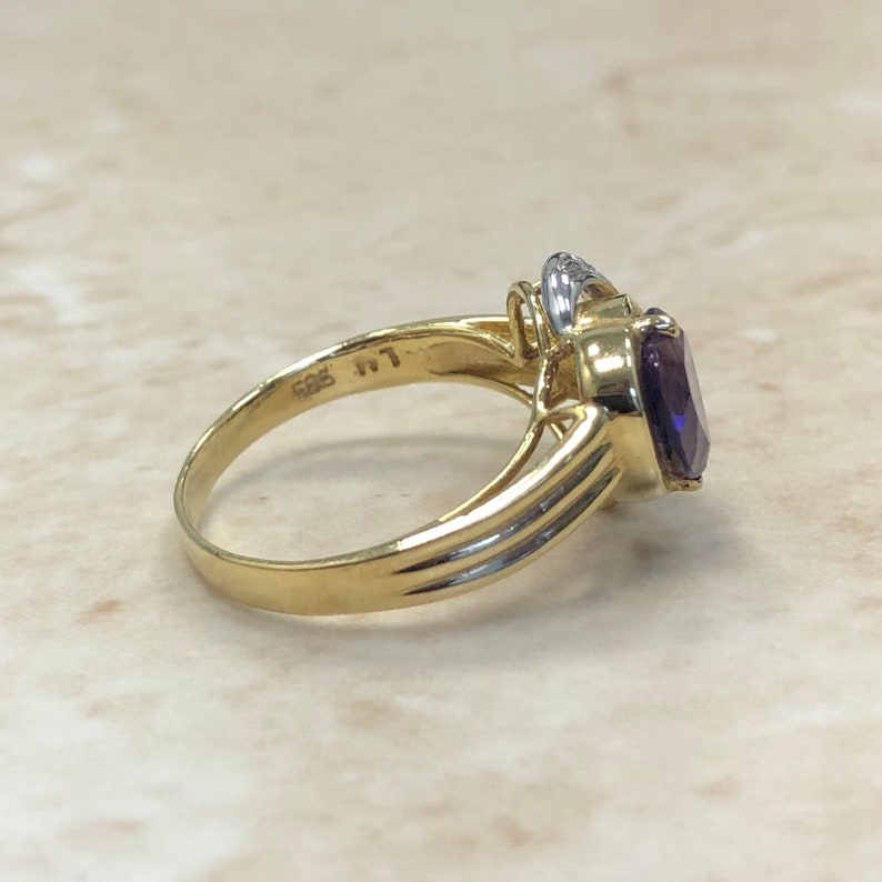 Valentine\u2019s Day Jewelry February Birthstone Love Ring 14 Karat Amethyst /& Diamond Heart Ring - Yellow Gold