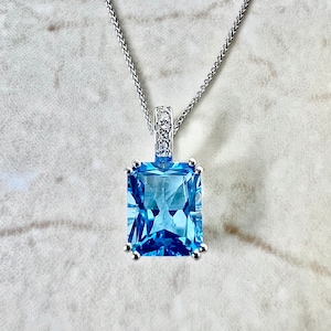 14K Swiss Blue Topaz Pendant Necklace - 14K White Gold Blue Topaz Necklace - November December Birthstone Necklace - Birthday Gift For Her