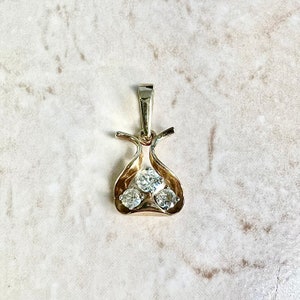 Vintage 14K 3 Stone Diamond Pendant Necklace 0.60 CT - Solid 14K Gold Diamond Necklace - Vintage Pendant - 3 Stone Pendant - Gift For Her