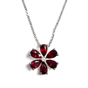 Collier pendentif fleur en or blanc 18 carats et rubis naturel « Belleza Fiorita » de ZYDO Italy - Collier de fleurs - Pendentif rubis et diamants - Collier rubis