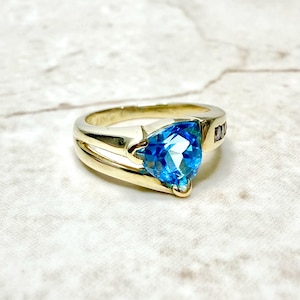 14K Swiss Blue Topaz Ring - 14K Yellow Gold Blue Topaz Cocktail Ring - Blue Topaz Solitaire Ring - December Birthstone Ring - Gift For Her