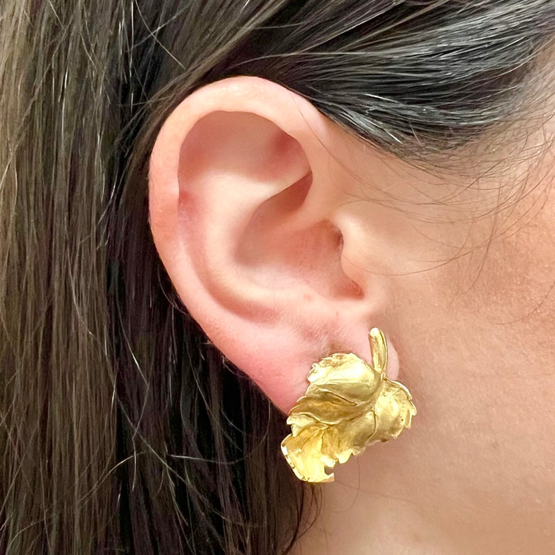 Vintage 18K Solid Gold Leaf Earrings By Asprey Solid 18K Yellow Gold Earrings Clip-On Earrings Everyday Earrings Minimalist Earrings image 2