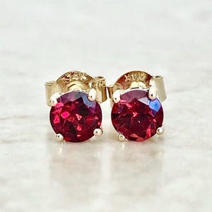 14K Gold Round Garnet Stud Earrings - Solid 14K Yellow Gold Garnet Earrings - January Birthstone Earrings - January Birthday Gift For Her