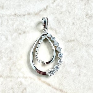 14K Graduated Diamond Pendant Necklace - 14K White Gold Pendant - Natural Diamond Necklace - Solid 14K Gold Wedding Jewelry - Gift For Her