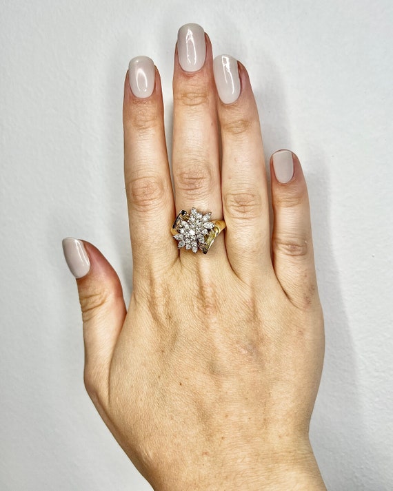 1 CTTW Vintage 14K Diamond Cluster Ring - 14 Kara… - image 2