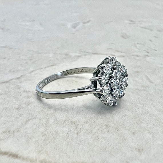 1 CT Vintage English 18K Diamond Cluster Ring - 1… - image 5