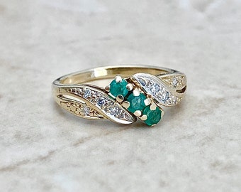 Vintage 14 Karat Yellow Gold Natural Emerald & Diamond Ring - Emerald Cocktail Ring - Promise Ring - Size 4 US - April May Birthstone