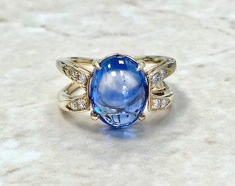Anillo vintage de zafiro y diamantes sin tratar de 8,38 quilates de Carvin French. Anillo de zafiro en oro amarillo macizo de 18 quilates. Anillo de cóctel. Anillo de compromiso.