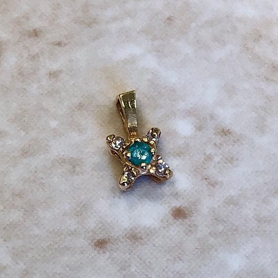 Natural Emerald & Diamond Pendant - Emerald Neckla