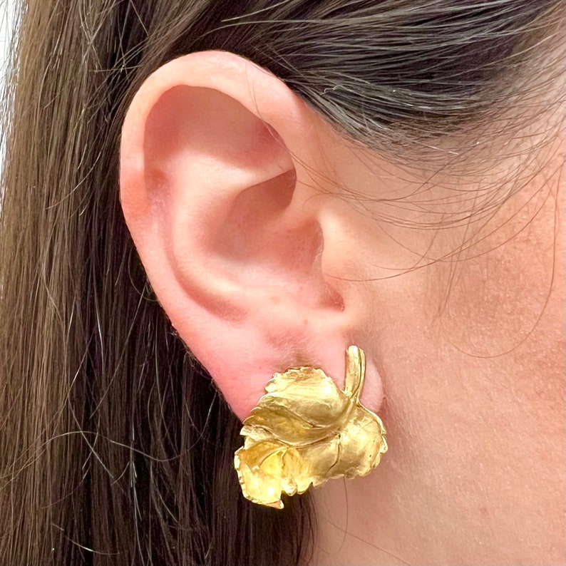 Vintage 18K Solid Gold Leaf Earrings By Asprey Solid 18K Yellow Gold Earrings Clip-On Earrings Everyday Earrings Minimalist Earrings image 3