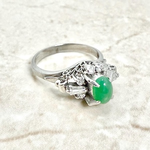 Vintage Platinum Natural Jade Cocktail Ring - Nephrite Jade Ring - Green Jade Ring - Neuphrite Ring - Statement Ring - Jade Solitaire Ring