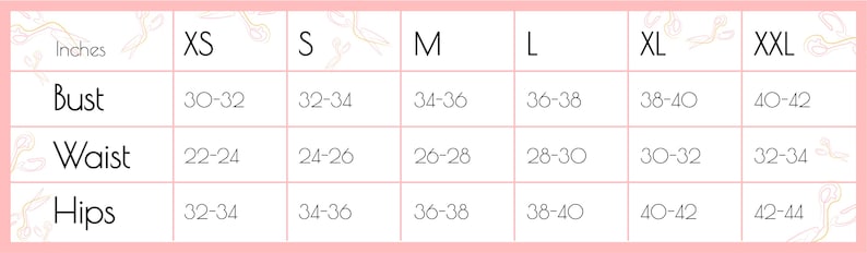 Puede incluir: Tabla de tallas con medidas en pulgadas para busto, cintura y caderas. Las tallas van de XS a XXL, con medidas de busto de 76-107 cm, cintura de 56-86 cm y caderas de 81-112 cm. La tabla est&aacute; sobre un fondo rosa.