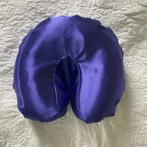 BellaTouch Silky Face Cradle Cover for Massage Table or Chair.
