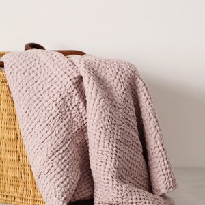 Pastel violet waffle linen bath towel / Linen Towel / White color / Bath Waffle Towel image 3