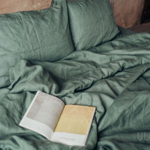 Fronha de linho na cor Reseda Green (Olive, Fern). Roupa de cama de linho amaciada e lavada em pedra. Tamanho personalizado, King, Queen, Standard