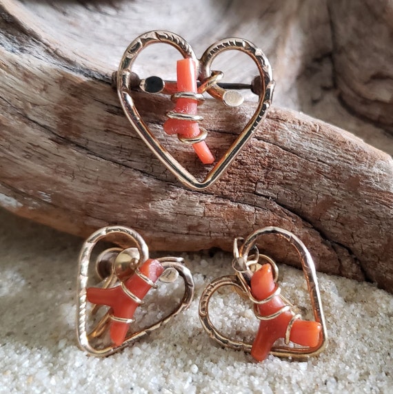 Victorian Gold and Coral Heart Pin & Earrings ~ D… - image 2