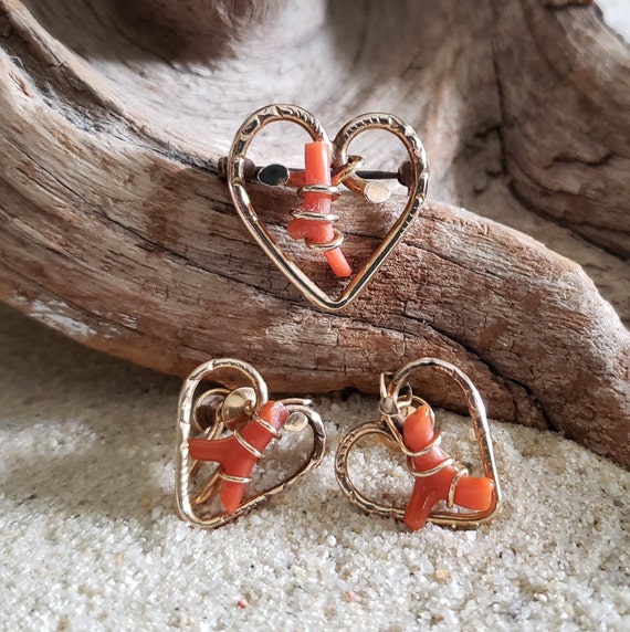 Victorian Gold and Coral Heart Pin & Earrings ~ D… - image 1