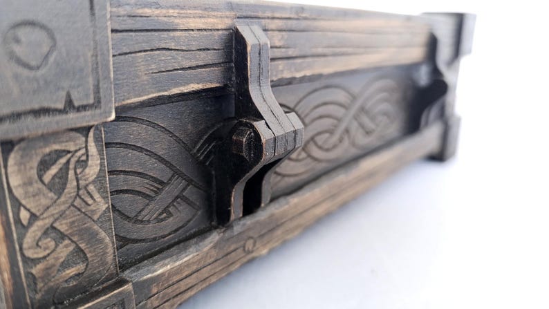 Example of physical product made using Celtic box SVG DXF files.