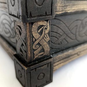 Celtic knot design engraved onto a wooden box, digital file example.