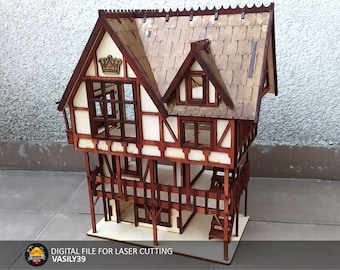 Könnte beinhalten: Ein Holzmodell eines dreistöckigen Hauses mit braunem Dach, weißen Wänden und einer Krone an der Vorderseite. Das Haus ist aus lasergeschnittenem Holz gefertigt und kann zusammengebaut werden.