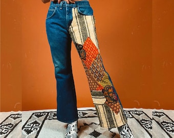 Überarbeitete Vintage 60er 70er Jahre Retro Style Patchwork Flare Dark Wash Jeans - 32 "Taille