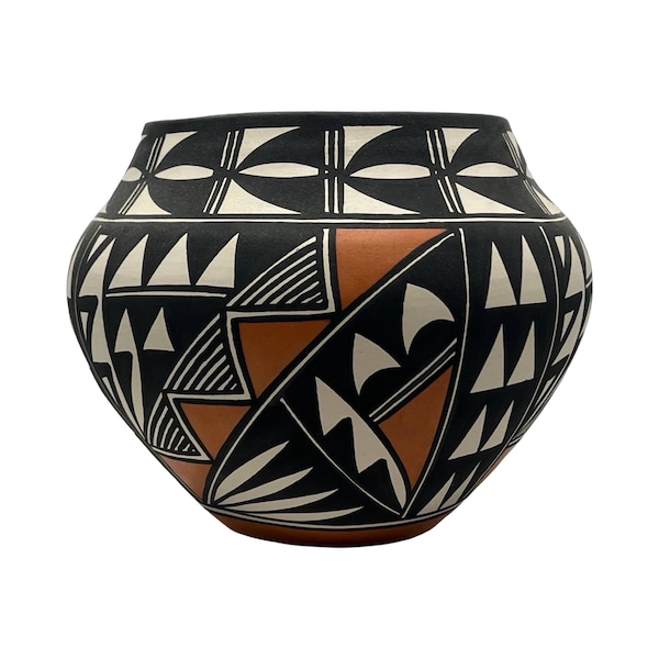 Acoma Pottery Vase, Native American Hand Painted Pueblo Pottery, Handmade Southwestern Ceramic Art, New Mexico Collectible, N. Victorino