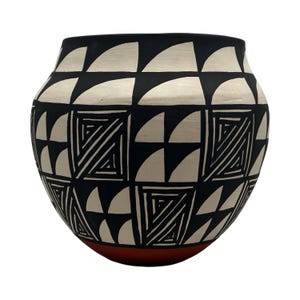 Laguna Pottery Vase, Native American Hand Painted Pueblo Pottery, Handmade Southwestern Ceramic Art, New Mexico Collectible, Antonio