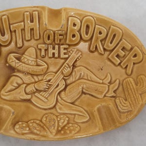 Vintage 70s South of the Boarder Ashtray Coin Tray Dish Home Decor
