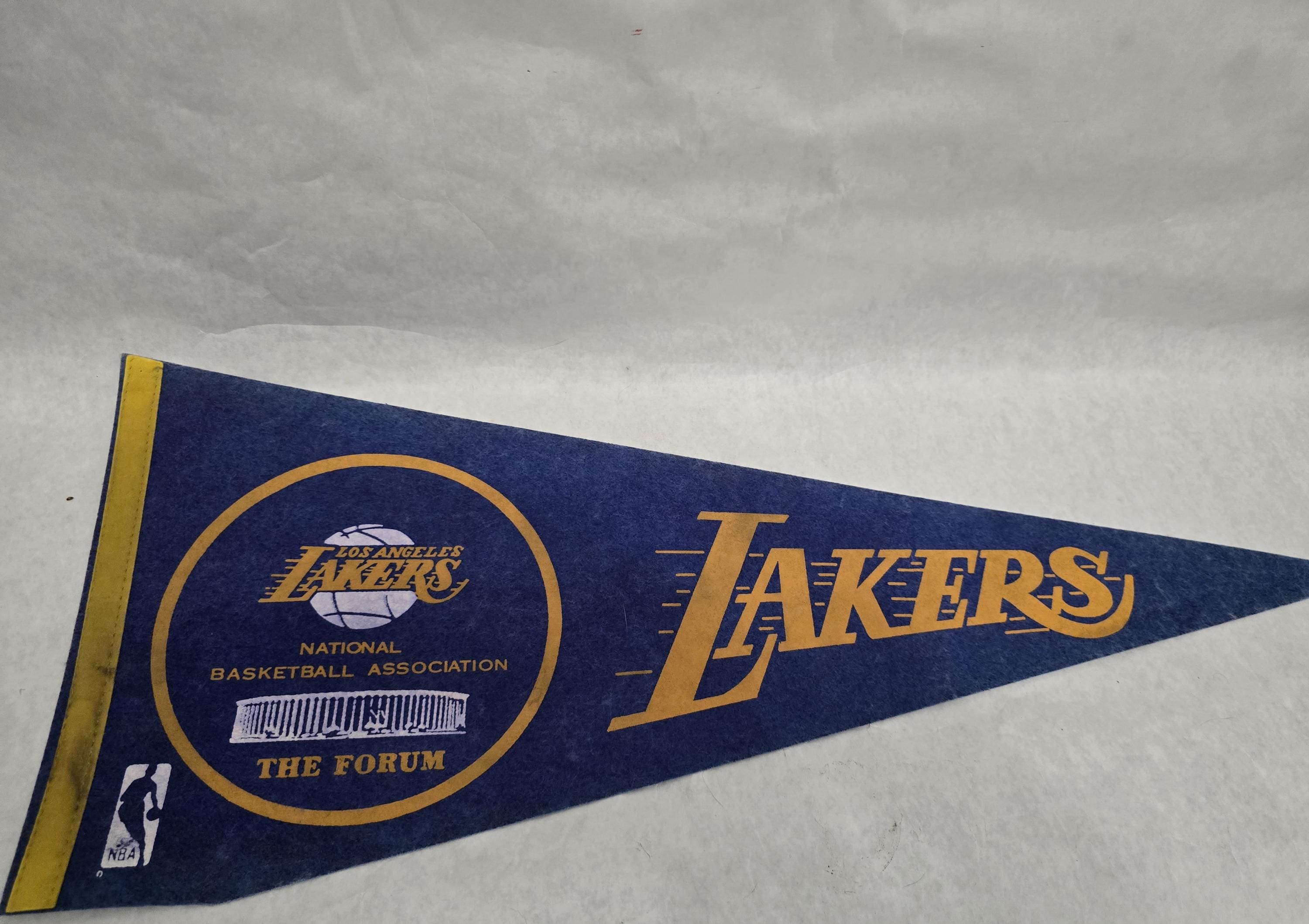 Vintage Wincraft Los Angeles Lakers Forum 60s Pennant 30 X 12 NBA